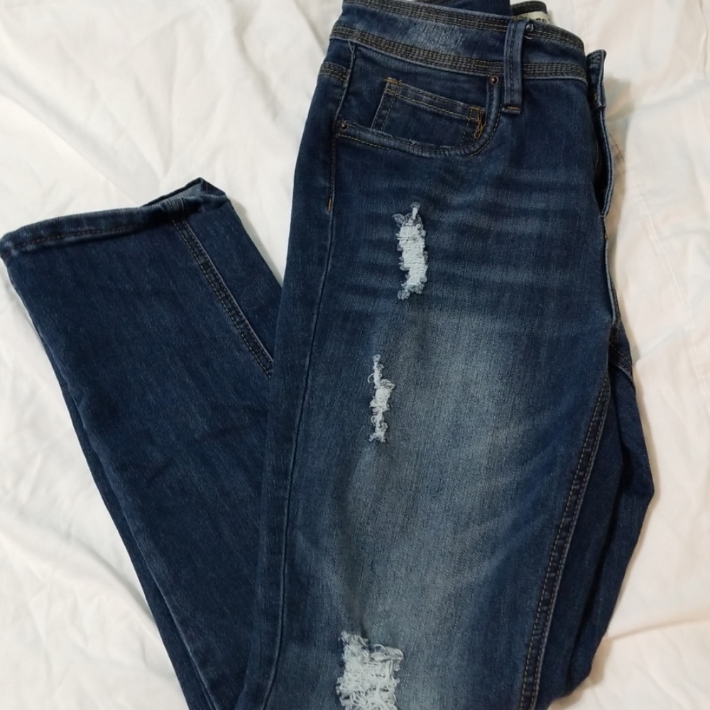 Dollhouse womans distressed Jean's size 11